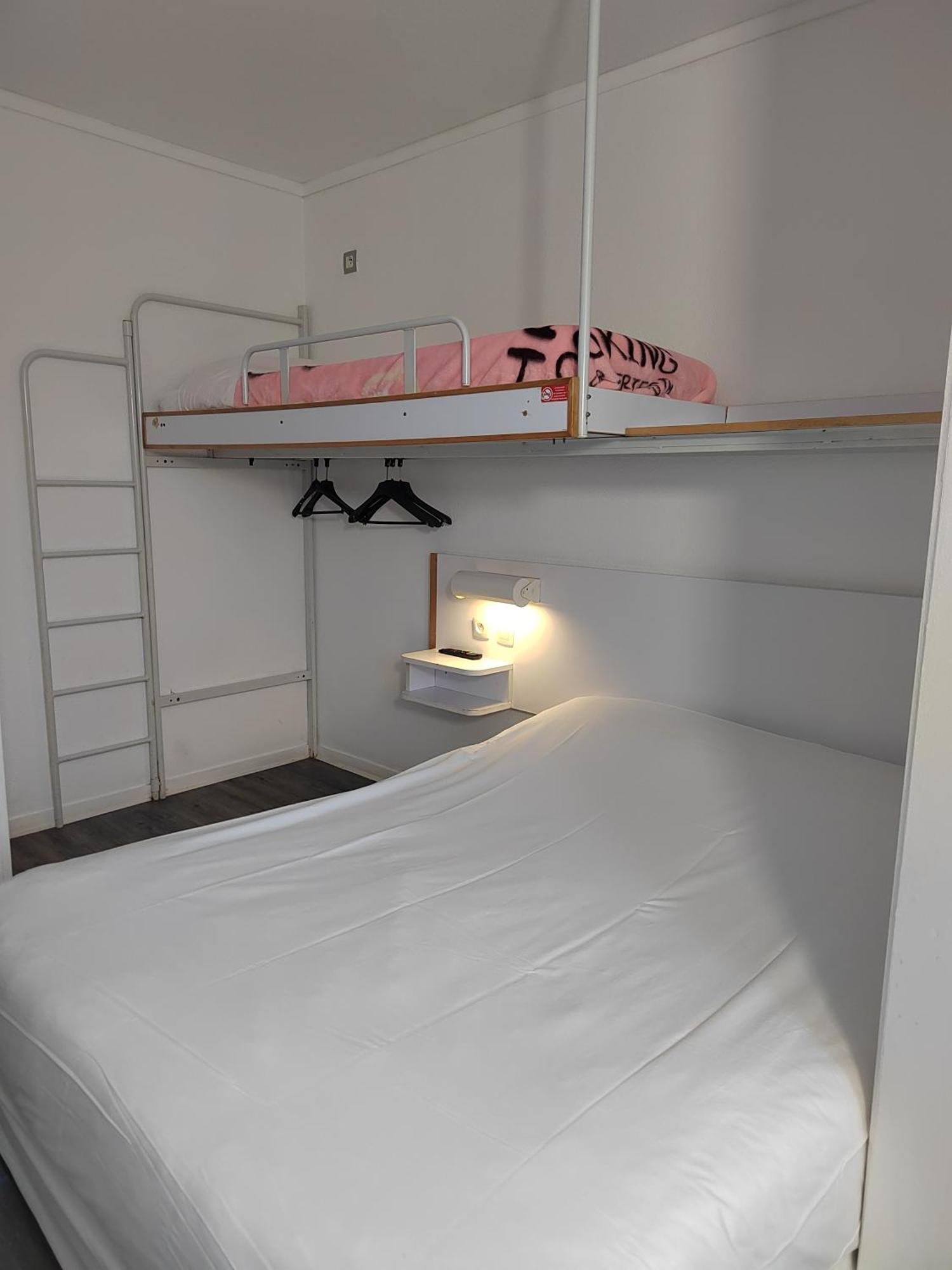 Alpha Hotel Bouafle Экстерьер фото